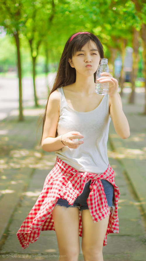 《英雄联盟夏季赛，冠军争夺战高潮迭起》，英雄联盟夏季赛omg