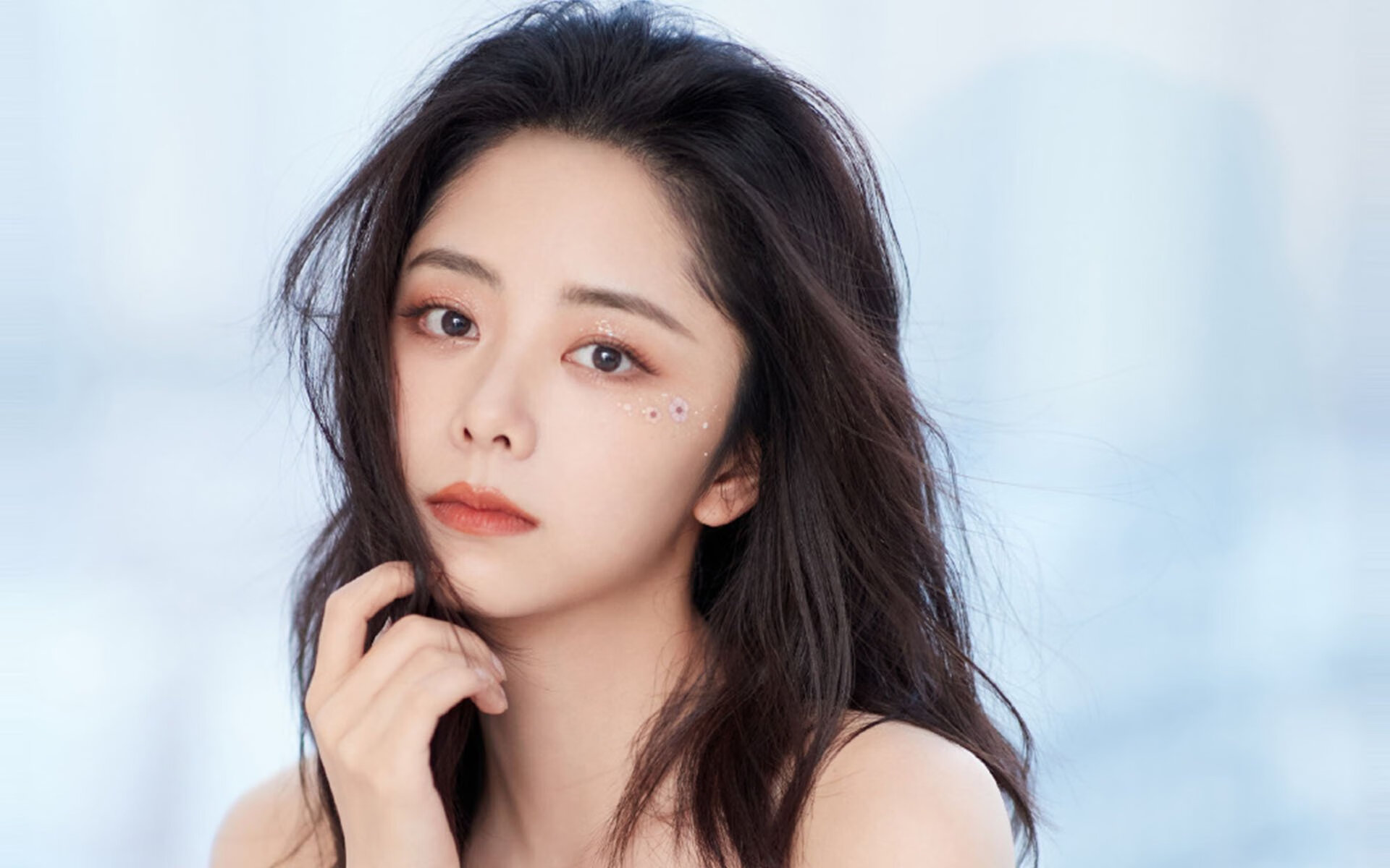 埃弗顿主场平局,三线作战压力剧增,埃弗顿引援