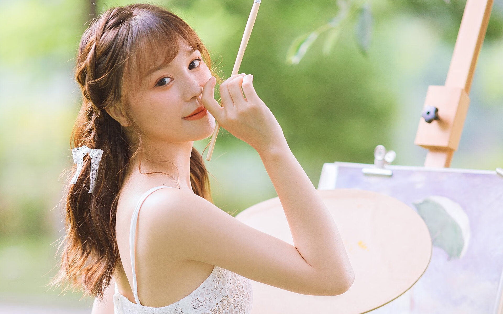 激战一触即发！两支劲旅将在绿茵场上对决